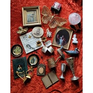 Vintage Dark Academia Collection